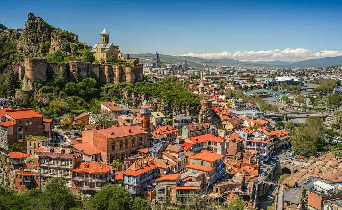 Обзорная экскурсия по Тбилиси цена 120 лари с группы.от 1 до 4 человека (ок. 2850 рублей).($50)